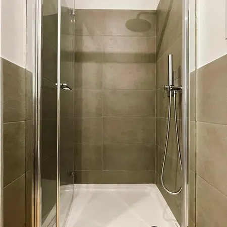 Apartament Elegante In Tricolore Mediolan